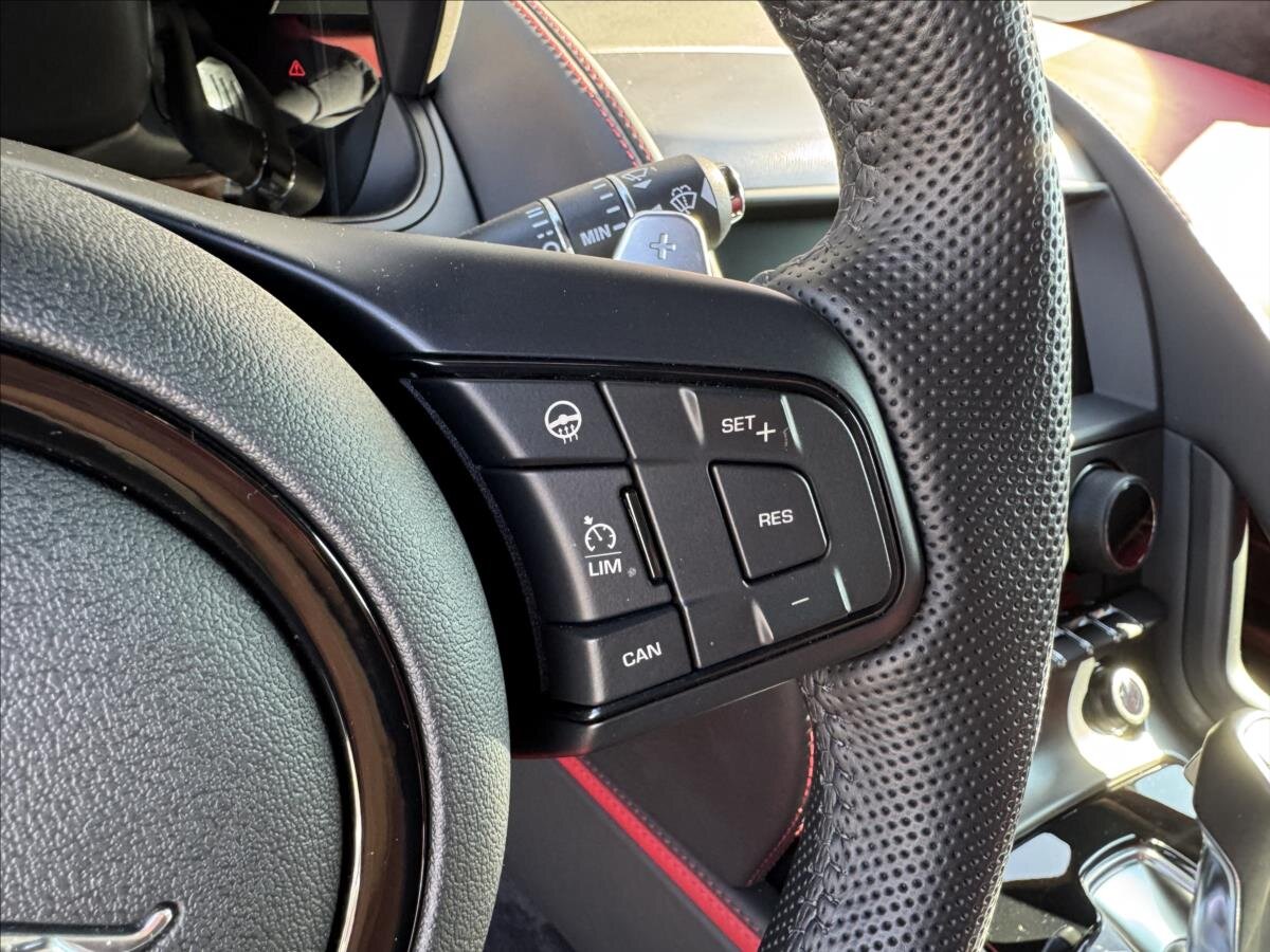 Jaguar F-Type Kabriolet 5,0 l 423 kw