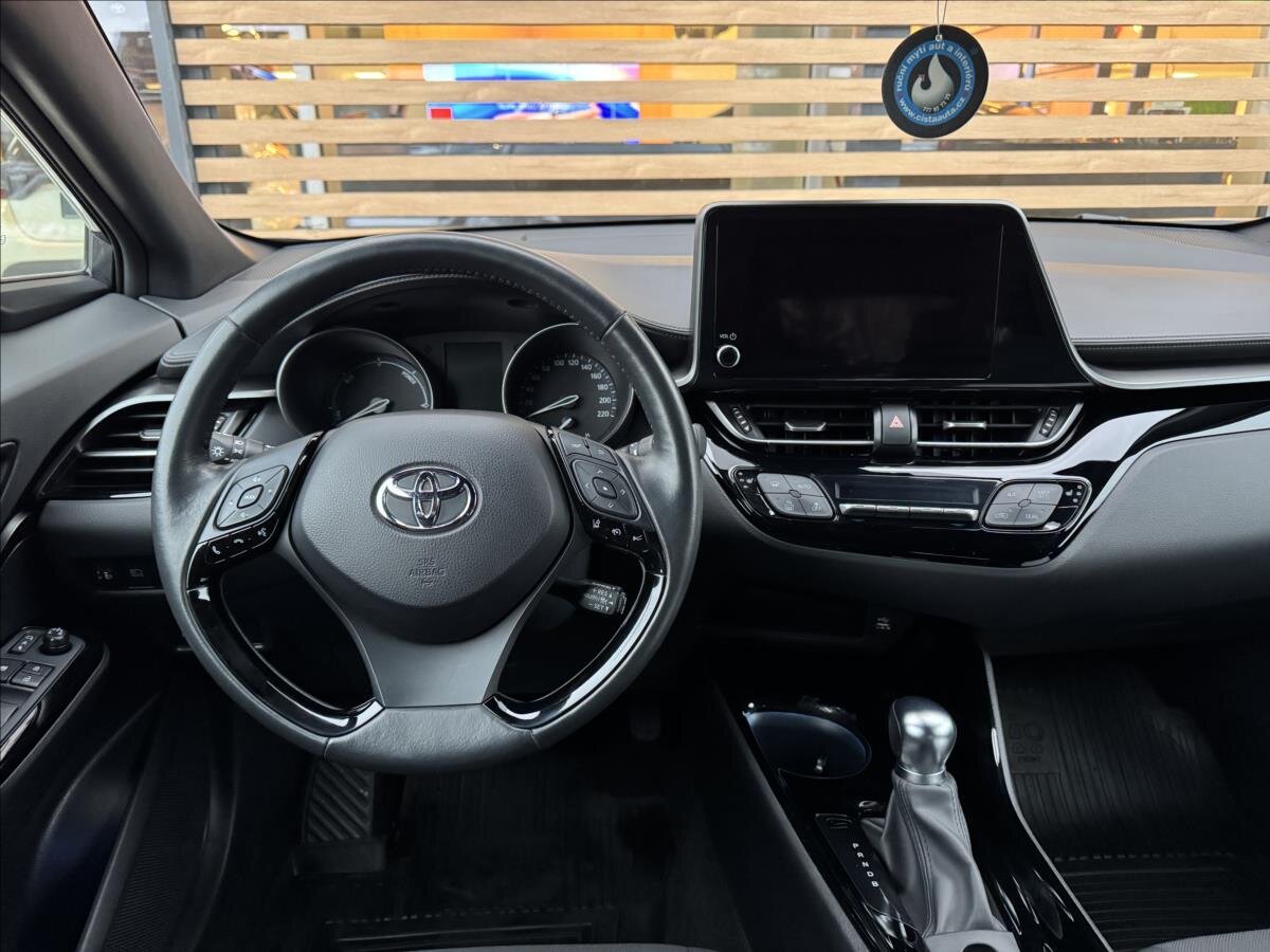 Toyota C-HR Hatchback 1,8 l 72 kw