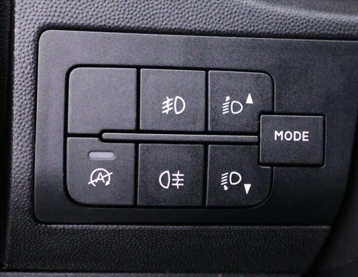 Opel Movano Ostatní 2,2 l 103 kw