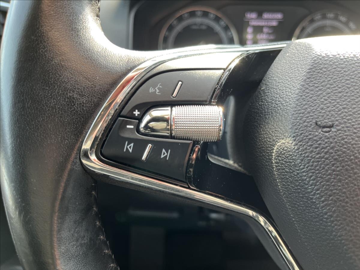 Škoda Karoq SUV 2,0 l 110 kw