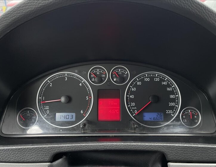 Volkswagen Multivan 16