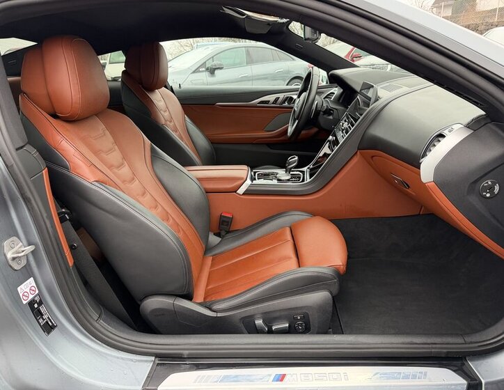 BMW Řada 8 Kupé 4,4 l 390 kw