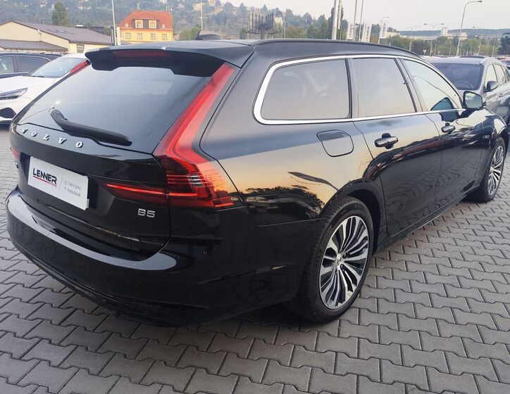 Volvo V90 5
