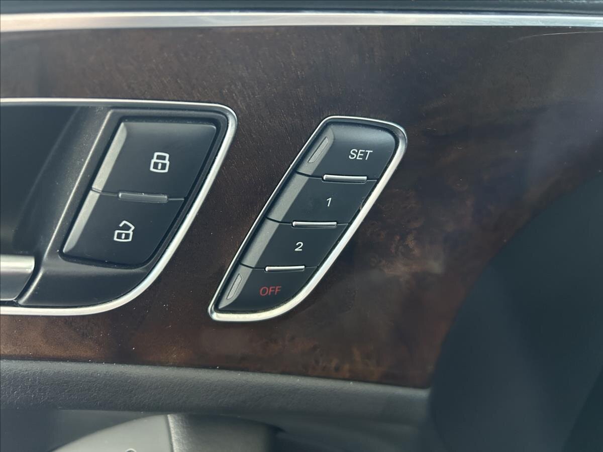 Audi A6 Sedan / Limuzína 3,0 l 230 kw