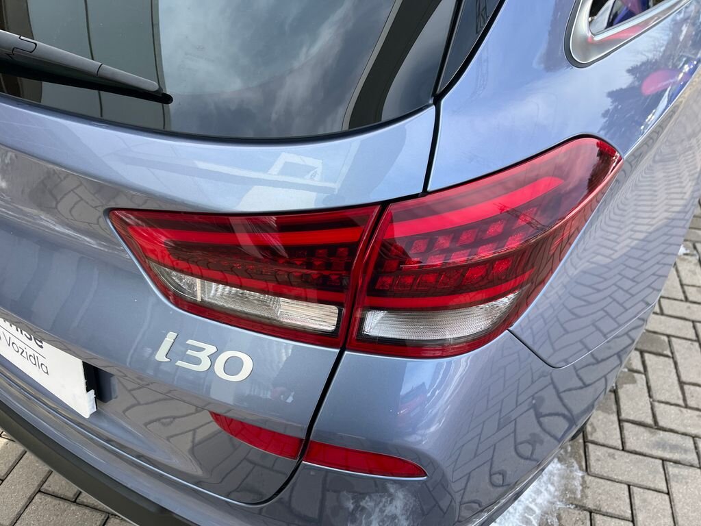 Hyundai i30 Kombi 998,0 73 kw
