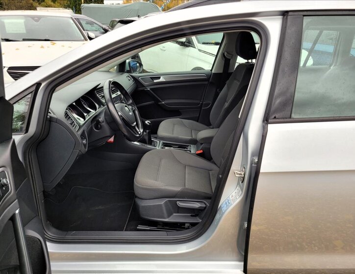 Volkswagen Golf Kombi 999,0 85 kw