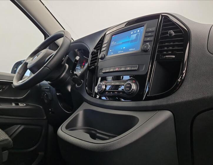 Mercedes-Benz Vito 16