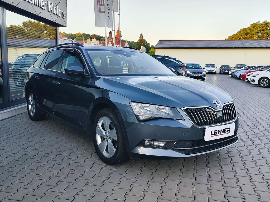 Škoda Superb
