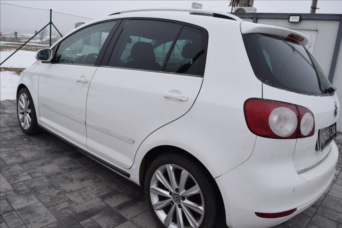 Volkswagen Golf Kombi 1,6 l 77 kw