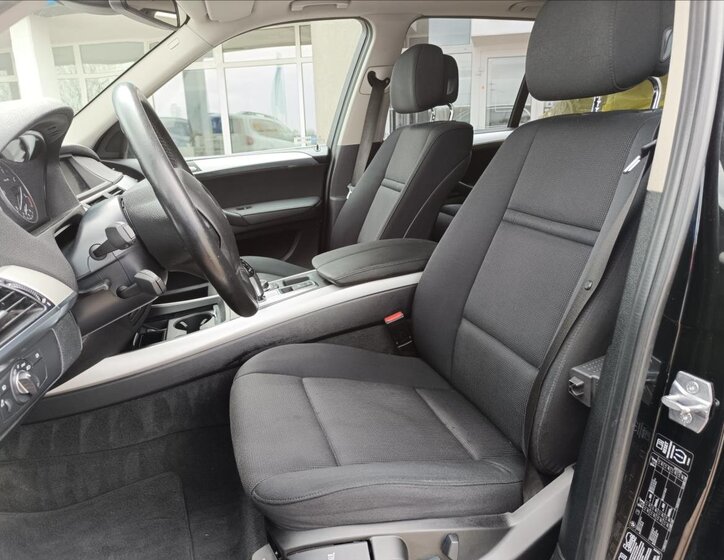 BMW X5 SUV / Terénní 3,0 l 180 kw