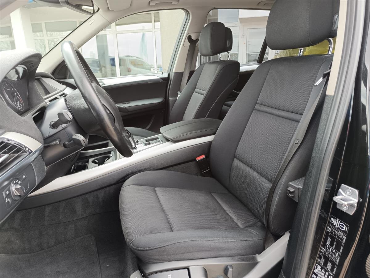 BMW X5 SUV / Terénní 3,0 l 180 kw