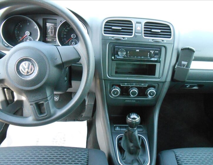 Volkswagen Golf Hatchback 1,6 l 77 kw