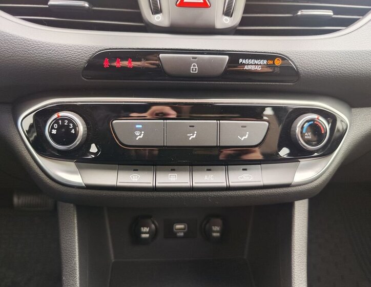 Hyundai i30 Kombi 998,0 88 kw