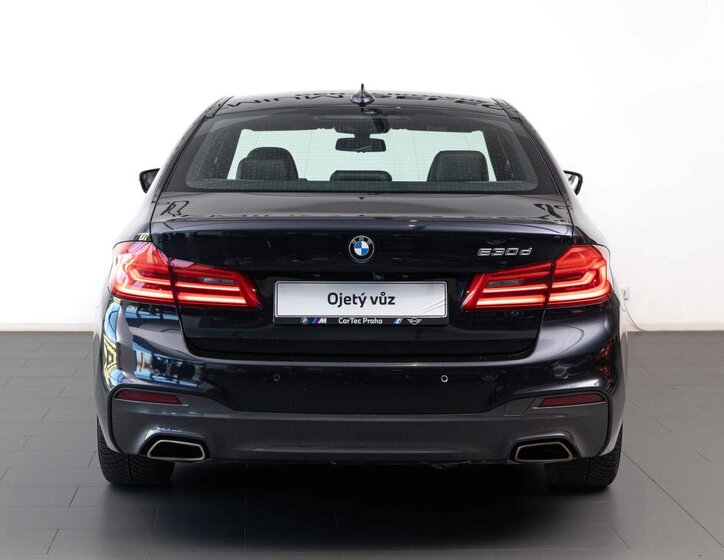 BMW Řada 5 Sedan 3,0 l 195 kw