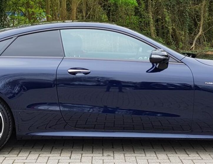 Mercedes-Benz Třídy E 12