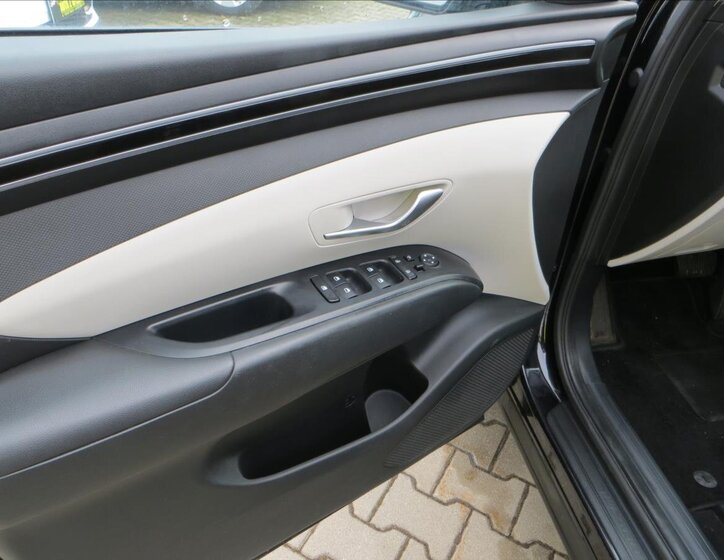 Hyundai Tucson SUV 1,6 l 110 kw