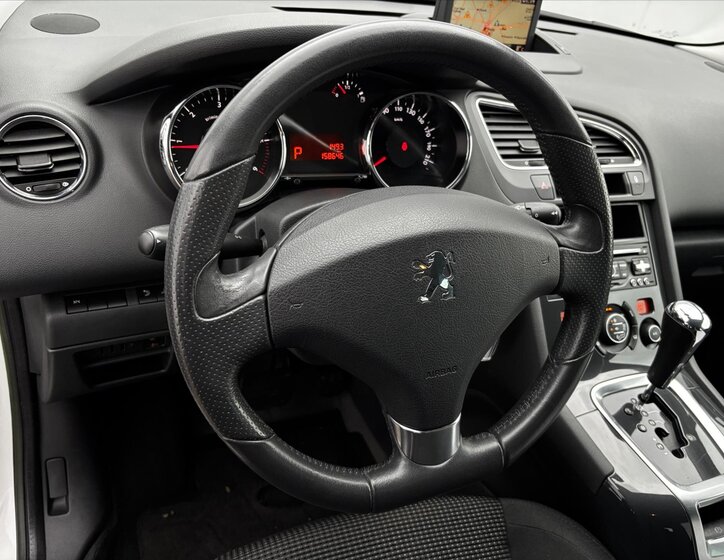 Peugeot 5008 MPV 2,0 l 120 kw