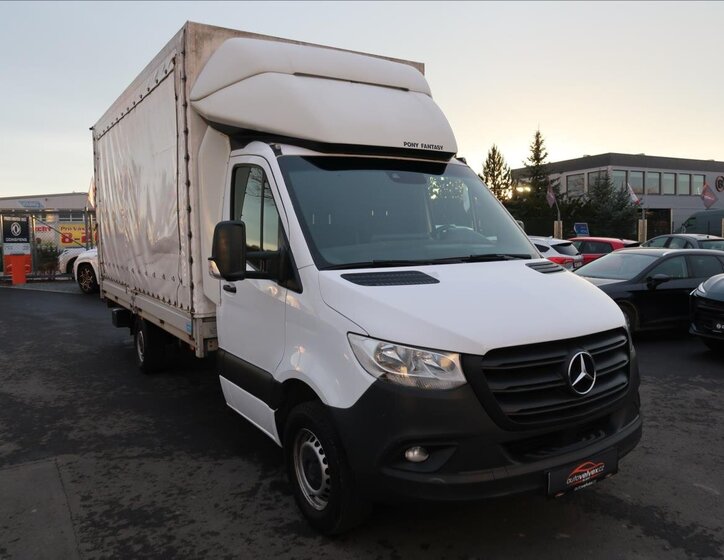 Mercedes-Benz Sprinter 2
