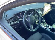 Opel Insignia Kombi 2,0 l 128 kw