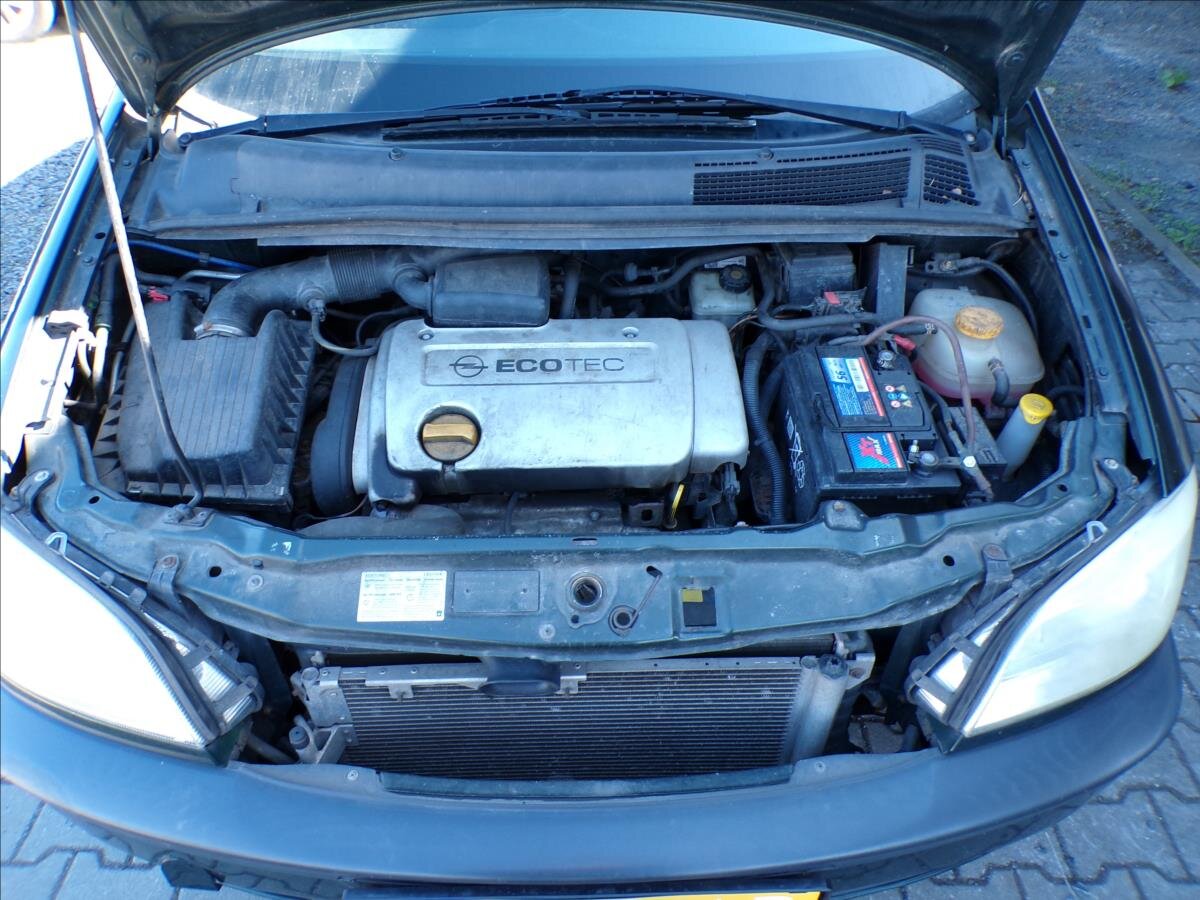 Opel Zafira MPV 1,6 l 74 kw