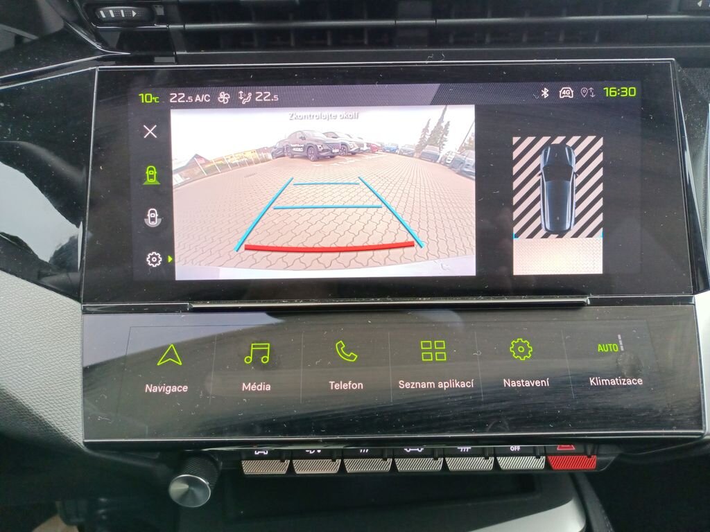 Peugeot 308 Kombi 1,2 l 96 kw