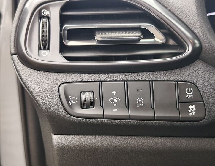 Hyundai i30 Liftback 1,5 l 117 kw