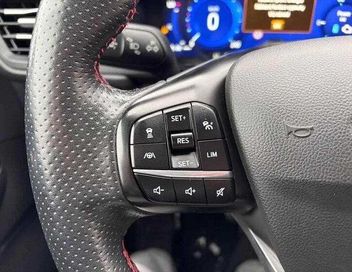 Ford Kuga SUV 2,5 l 140 kw