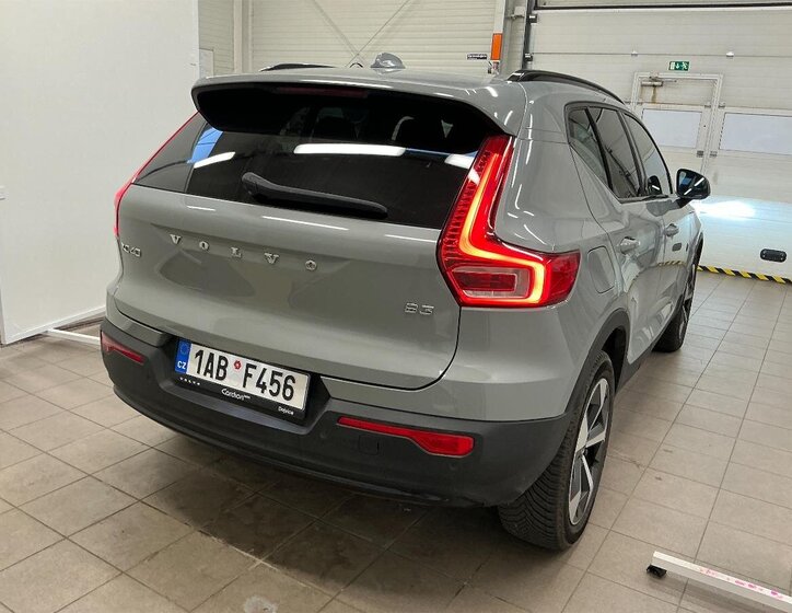 Volvo XC40 SUV 2,0 l 120 kw