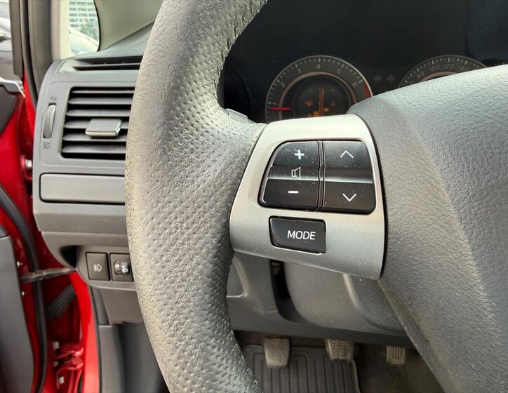 Toyota Auris Hatchback 1,3 l 73 kw