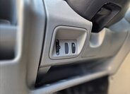 Opel Vivaro Kombi 2,5 l 107 kw