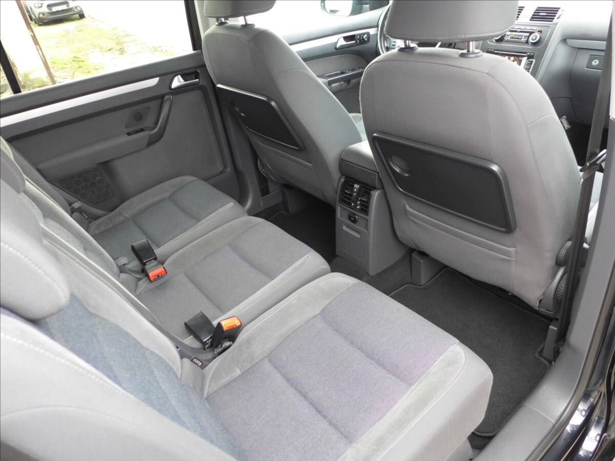 Volkswagen Touran Kombi 1,4 l 103 kw