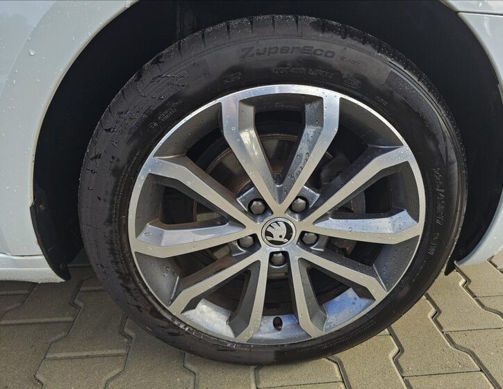 Škoda Octavia Kombi 2,0 l 110 kw