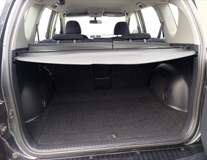 Toyota RAV4 SUV / Terénní 2,2 l 100 kw