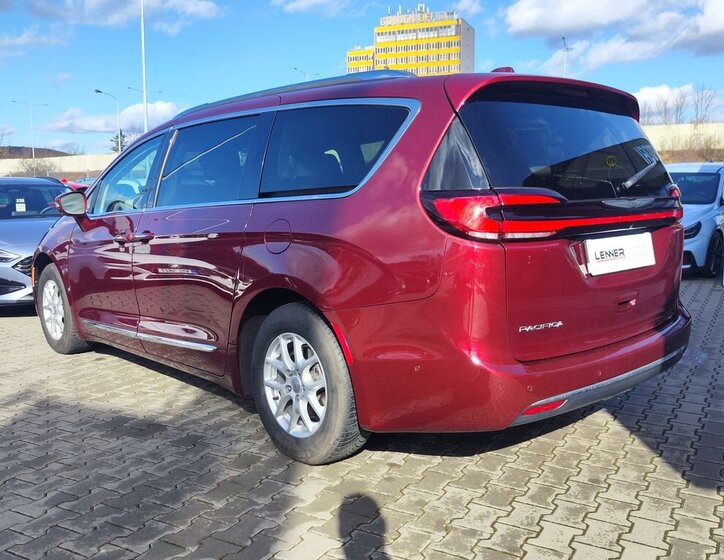 Chrysler Pacifica MPV 3,6 l 214 kw