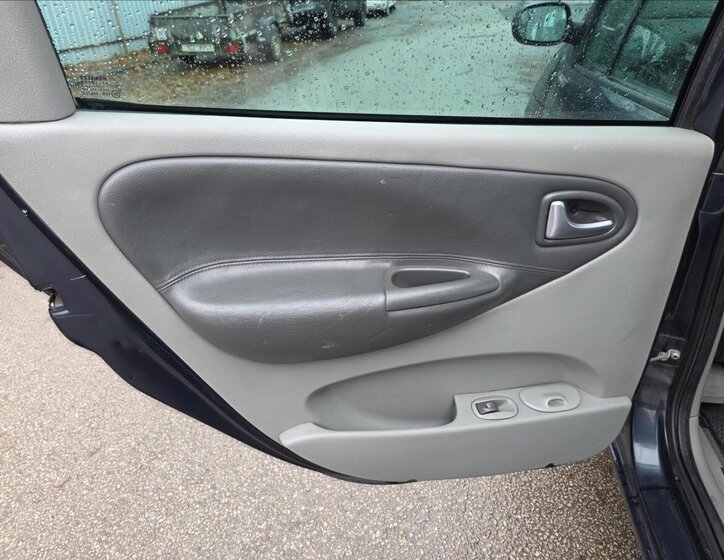 Renault Scénic Kombi 1,6 l 79 kw