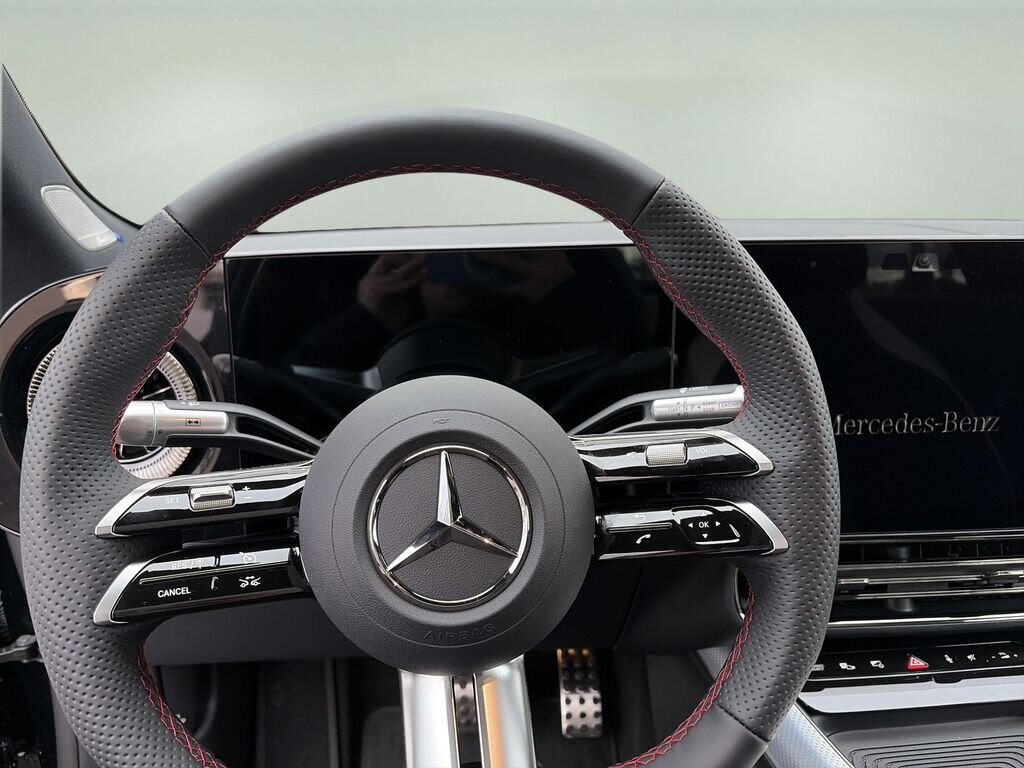 Mercedes-Benz CLA Sedan / Limuzína 1,3 l 120 kw