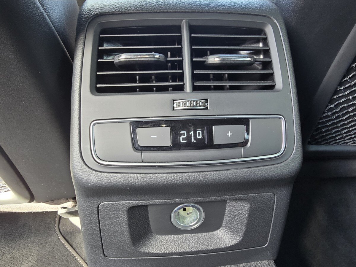 Audi A4 Kombi 2,0 l 140 kw