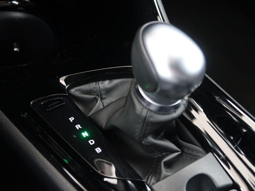 Toyota C-HR SUV 1,8 l 72 kw