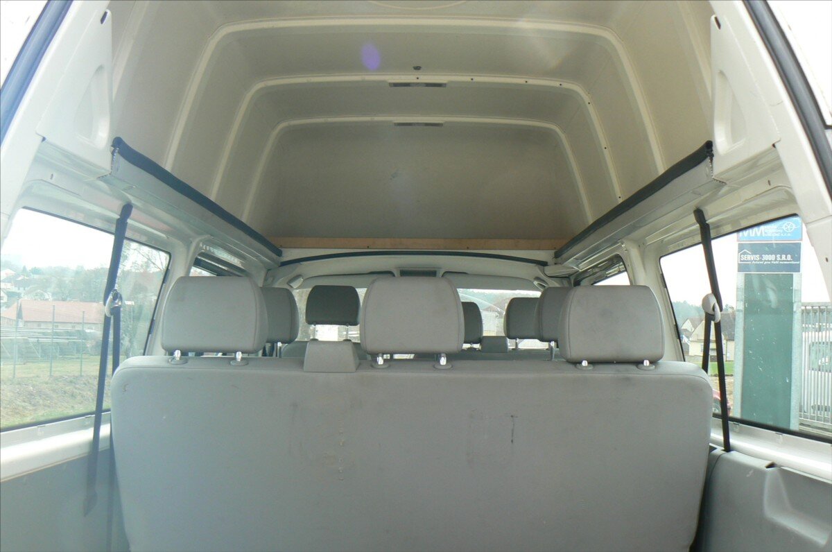 Volkswagen Transporter MPV 2,0 l 103 kw