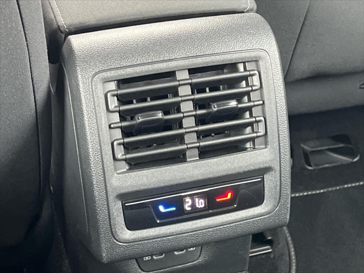 Volkswagen Golf Hatchback 1,5 l 96 kw