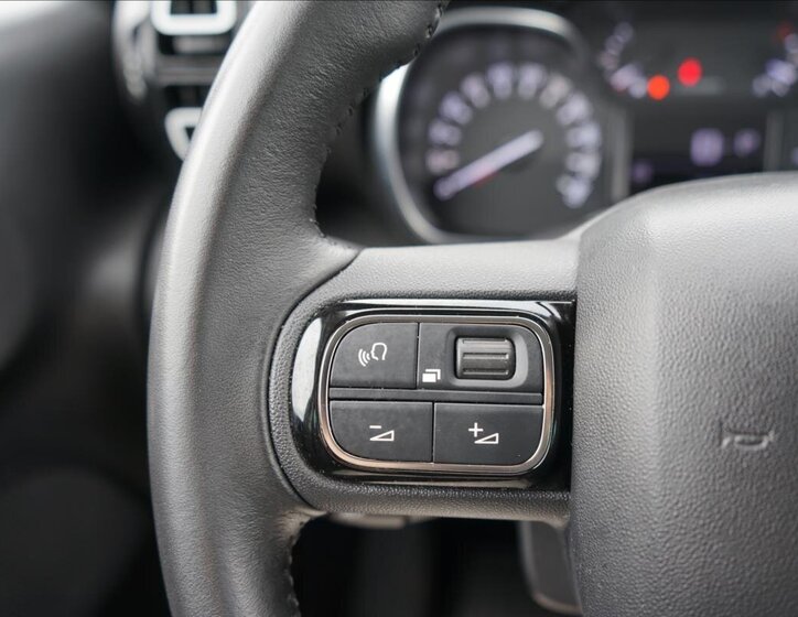 Citroën C3 Aircross SUV / Terénní 1,5 l 88 kw