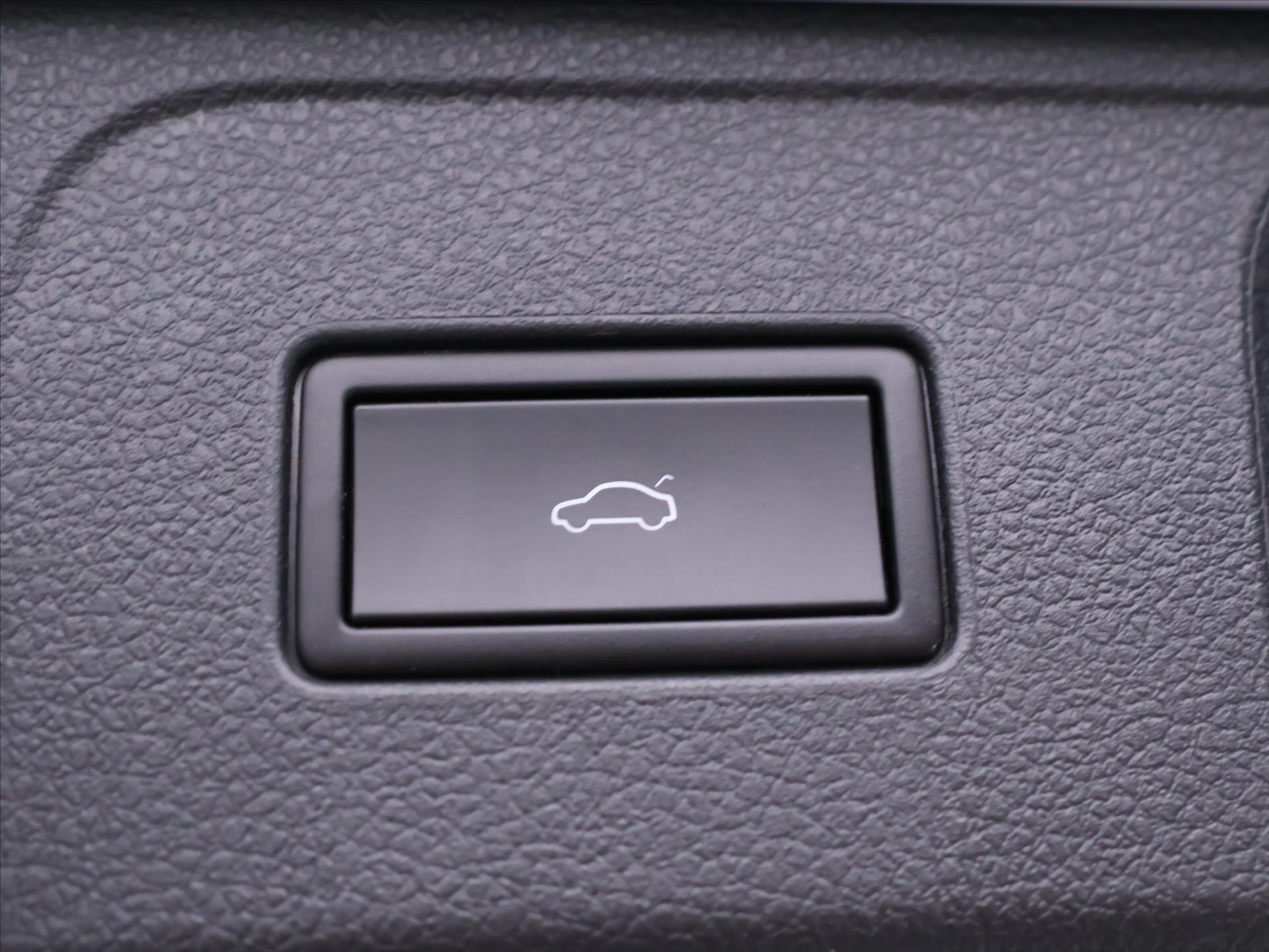 Volkswagen Passat Kombi 1,5 l 110 kw