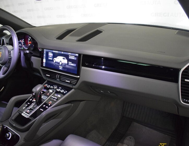 Porsche Cayenne SUV 3,0 l 250 kw