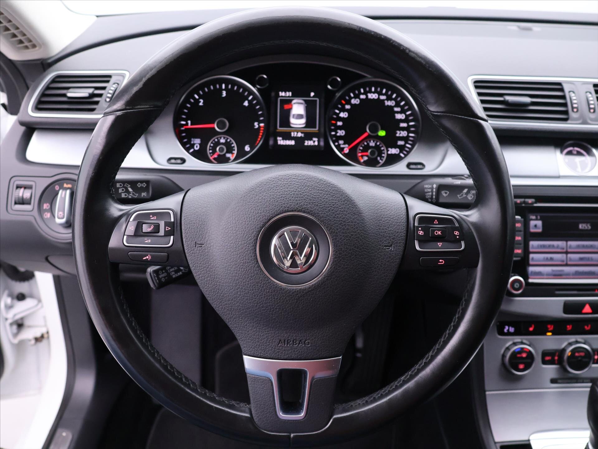 Volkswagen CC Sedan / Limuzína 2,0 l 130 kw