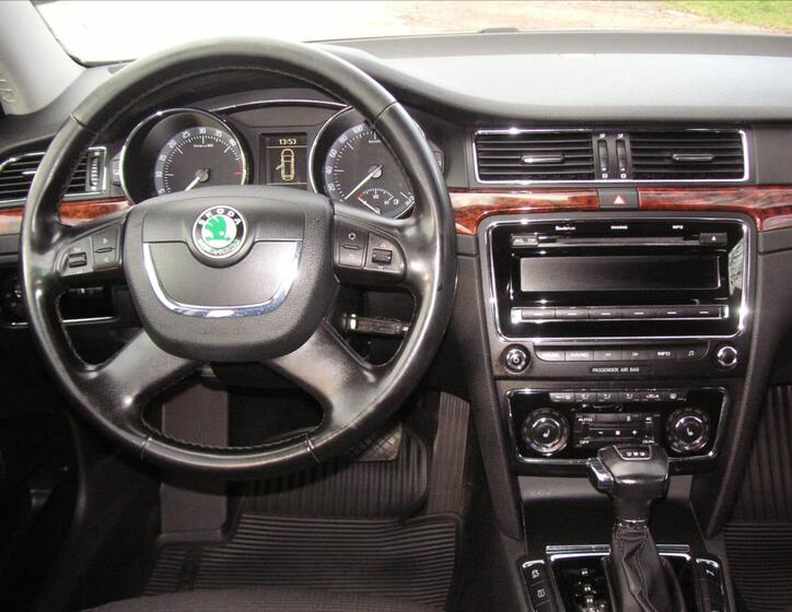 Škoda Superb Kombi 2,0 l 103 kw