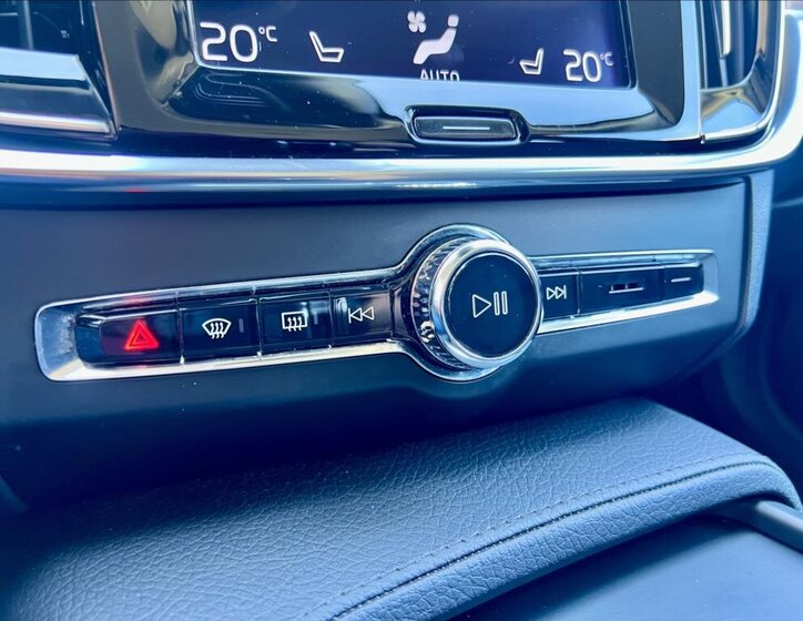 Volvo V90 Kombi 2,0 l 140 kw