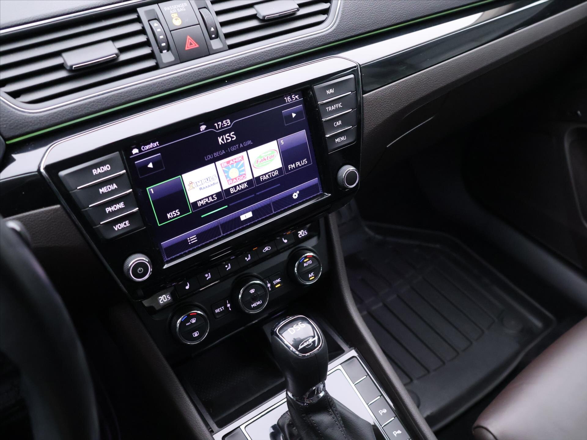 Škoda Superb Liftback 2,0 l 140 kw