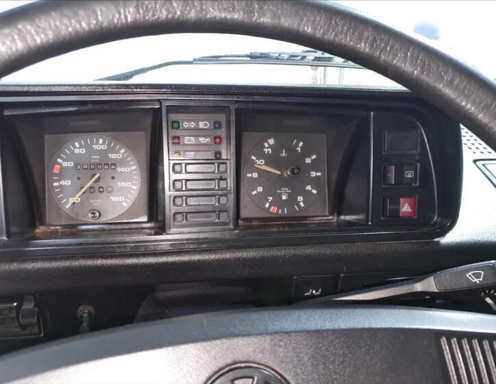 Volkswagen Caravelle 15