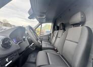 Mercedes-Benz Sprinter 12