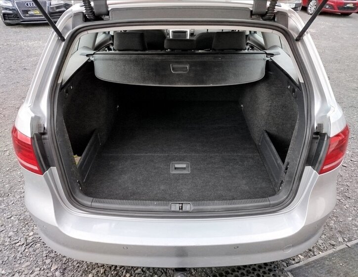 Volkswagen Passat Kombi 2,0 l 103 kw